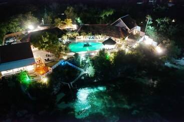 Cliffside Resort