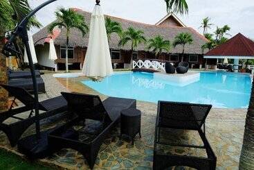 Cliffside Resort