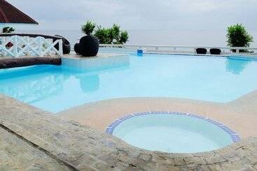 Cliffside Resort