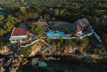 Cliffside Resort