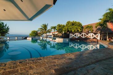 Cliffside Resort