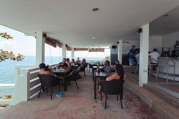 Cliffside Resort
