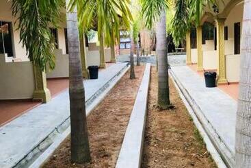 Dhania Cenang Beach Motel