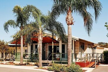 هتل Big4 Perth Midland Tourist Park