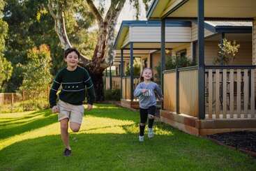 هتل Big4 Perth Midland Tourist Park