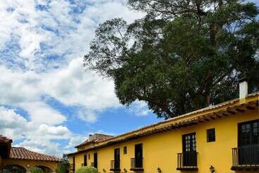 هتل Hacienda El Salitre