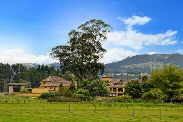 هتل Hacienda El Salitre