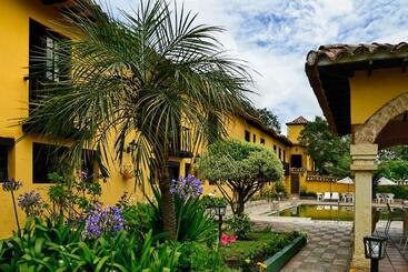 هتل Hacienda El Salitre