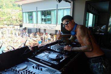 هتل Ibiza Phi Phi