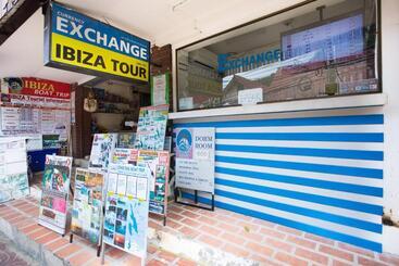 هتل Ibiza Phi Phi