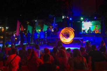 هتل Ibiza Phi Phi