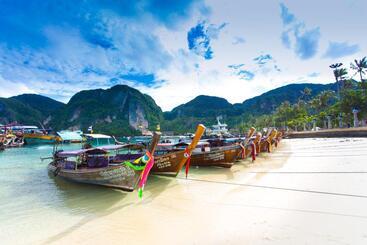 هتل Ibiza Phi Phi
