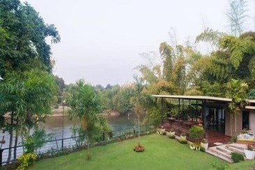 هتل Kanvela Resort