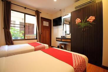هتل Pannee Lodge Khaosan   Sha Plus