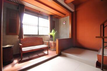هتل Pannee Lodge Khaosan   Sha Plus