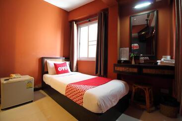هتل Pannee Lodge Khaosan   Sha Plus