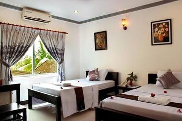 هتل Parent Heritage Angkor Villa