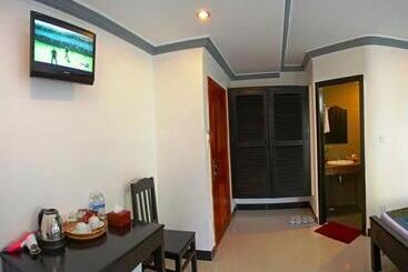 هتل Parent Heritage Angkor Villa
