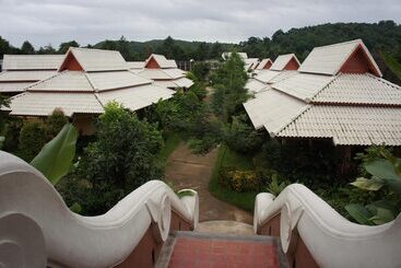 هتل Poonyamantra Resort