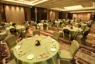 Pride Plaza Hotel, Aerocity New Delhi