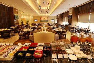 Pride Plaza Hotel, Aerocity New Delhi