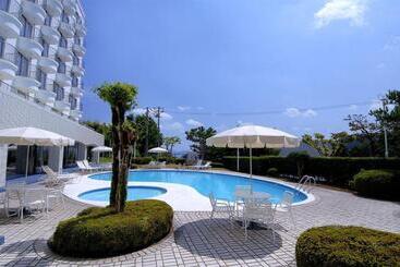 هتل Resorpia Kumihama