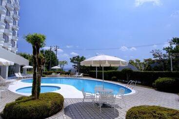 هتل Resorpia Kumihama