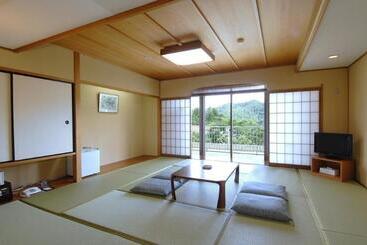 هتل Resorpia Kumihama