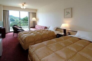 هتل Resorpia Kumihama