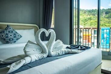 هتل The Moon Night Ao Nang