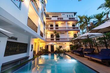 هتل The Unique Angkor Villa