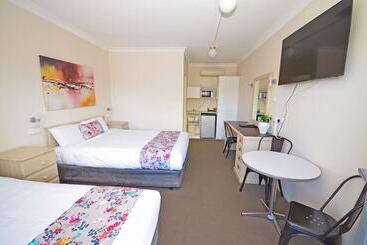 مُتل Ben Chifley Motor Inn