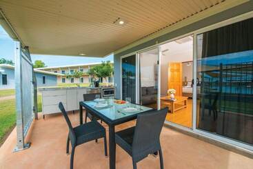 مُتل Club Tropical Resort Darwin