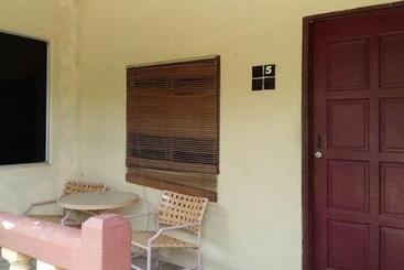 پانسیون Cenang Rest House