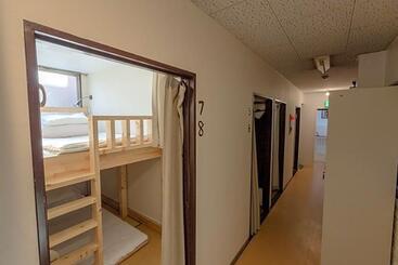 پانسیون Peace House Sachi   Hostel
