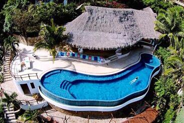 استراحتگاه Zoa Hotel   Adults Only