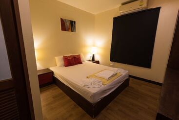 Sincere Guest House & Restaurant   Hostel