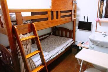 Yufuin Country Road Youth Hostel