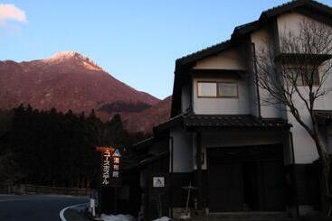 Yufuin Country Road Youth Hostel