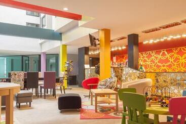 هاستل Behind The Scene Hotel Club @ Samui