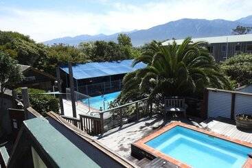هاستل Dusky Lodge