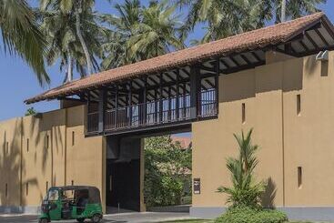 Anantara Kalutara Resort