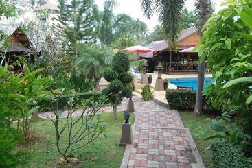 Baan Sukreep Resort