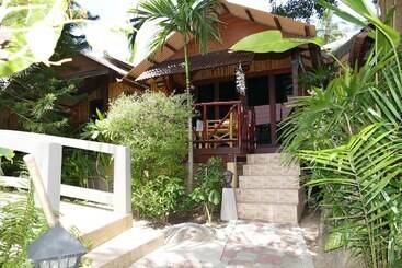 Baan Sukreep Resort