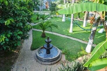 Casamar Suites
