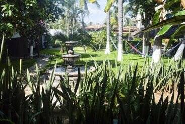 Casamar Suites