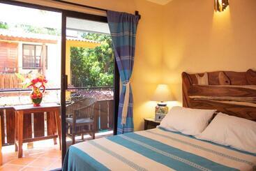 Casamar Suites