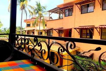 Casamar Suites