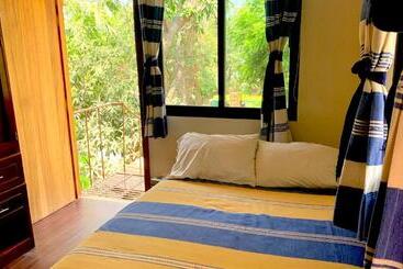 Casamar Suites