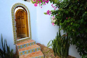 Casamar Suites